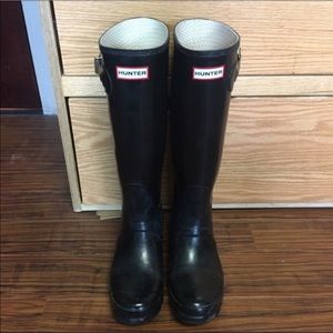HUNTER BOOTS